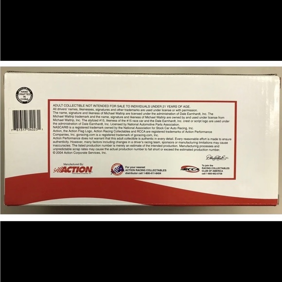 Autographed Michael Waltrip #15 - NAPA 1/24 Scale Limited Edition Stock Car. - Picture 8 of 9